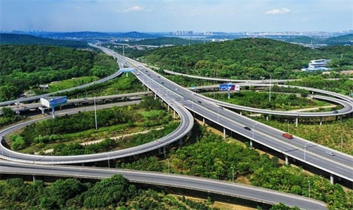 天水钢筋套筒应用于高速公路